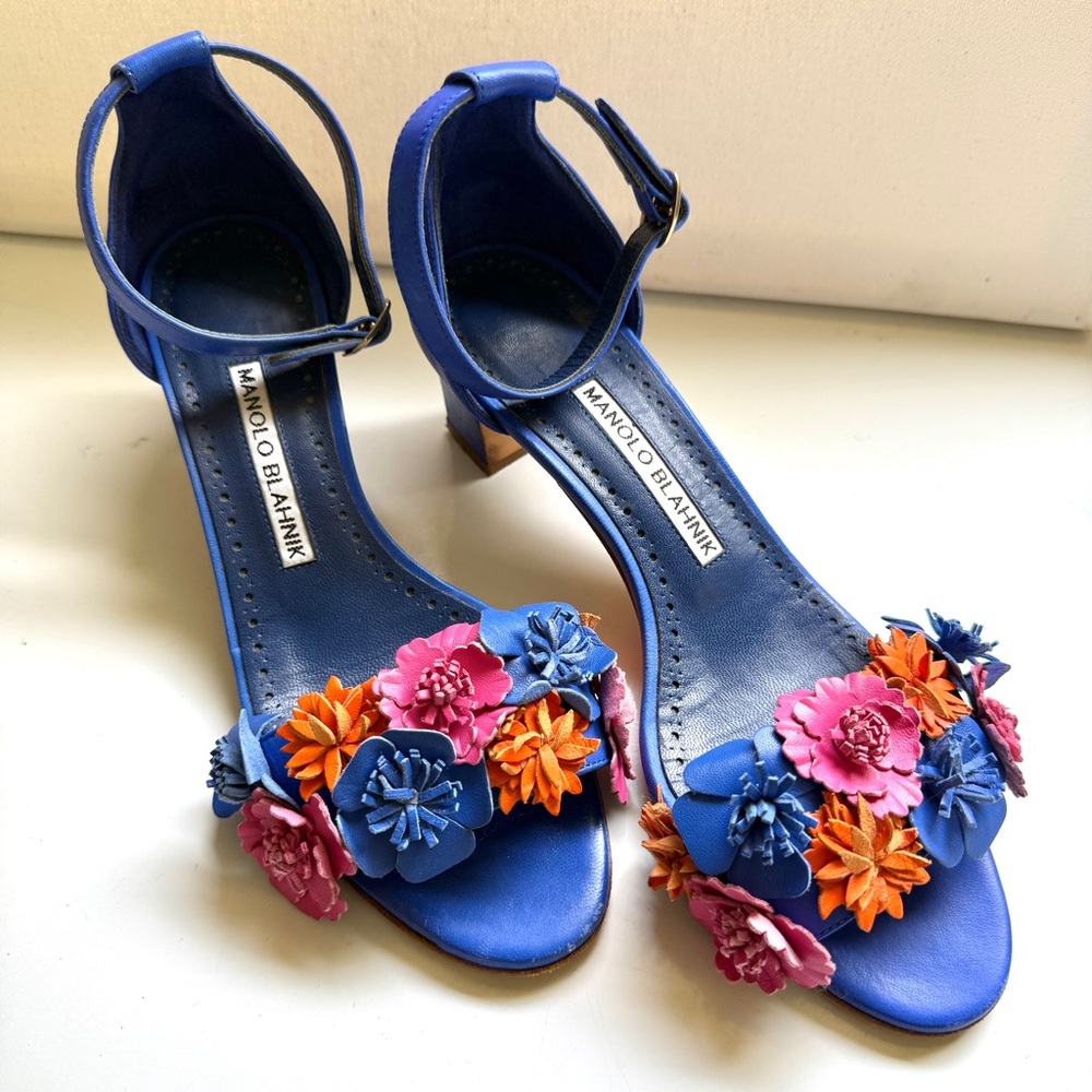 Manolo Blahnik Gorgeous Royal Blue and Orange Floral 2in Heels 36.5